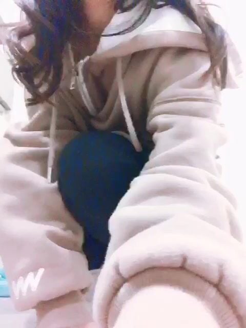 bé học sinh loli mặt cute nứng lồn thủ dâm bất chấp - phần 18